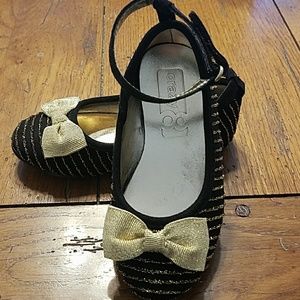 Crazy8 size 7 ballet flats